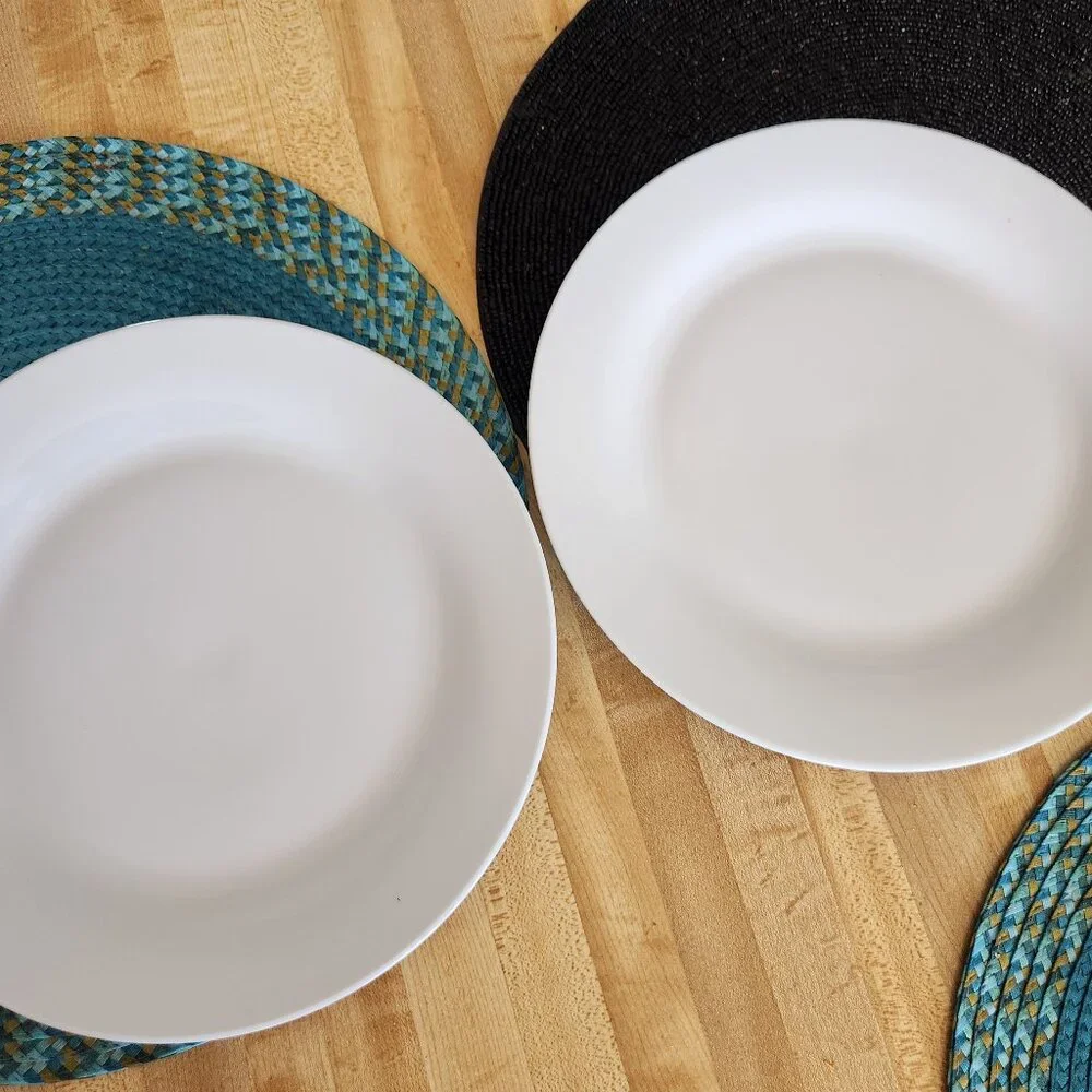 2 Williams Sonoma Open Kitchen Dinner Plates Solid White Porcelain 10.5
